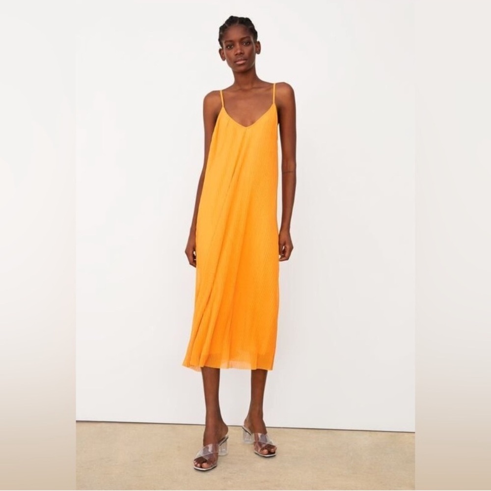 Zara - Bright Orange Pleated Spaghetti Strap Lined Maxi Dress Size Medium